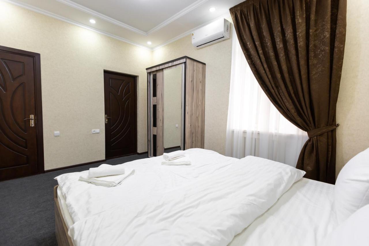 Light Hotel Tașkent Exterior foto
