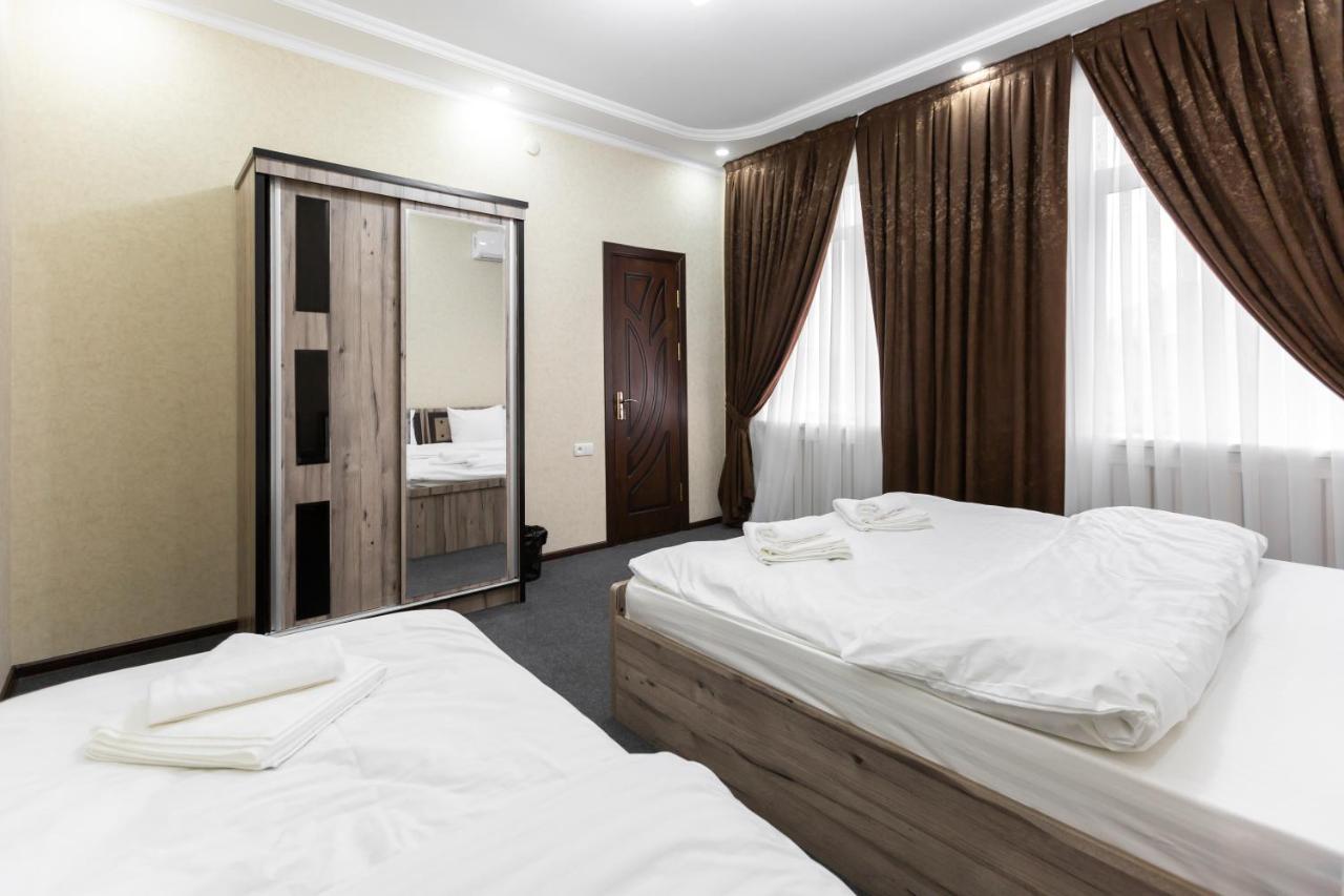 Light Hotel Tașkent Exterior foto