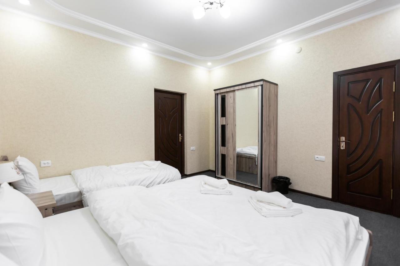 Light Hotel Tașkent Exterior foto